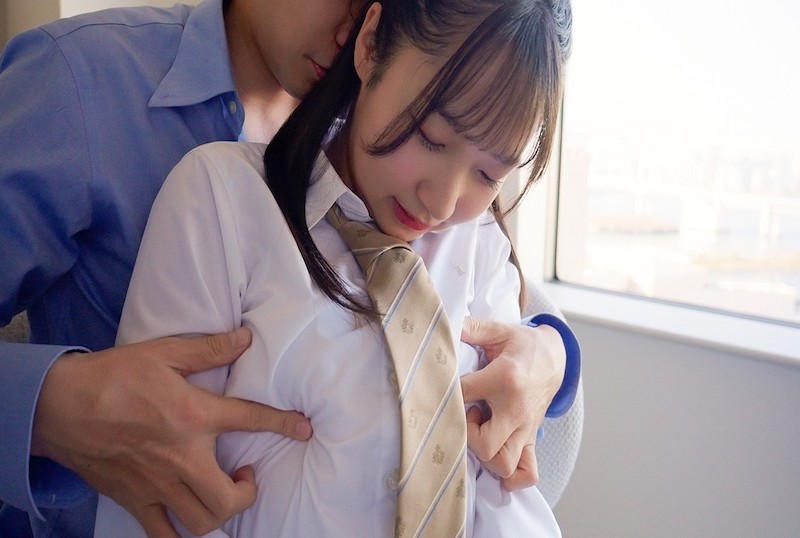 S-CUTE-1030-02 穿制服、不戴胸罩的女孩喜歡硬梆梆的雞巴。 素人