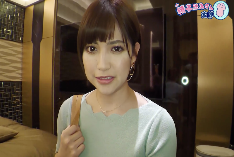FC2-4678451 [FC2 真实故事] 二年级应届毕业生，人寿保险女士。第一次无套性行为并被阴道内射！！自慰影片外流。 素人