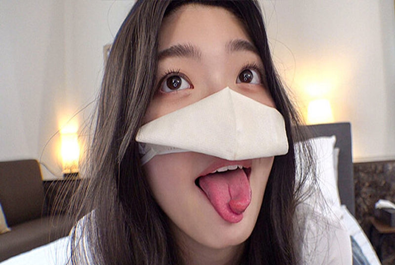 FC2-4692502 【這簡直超越極限了】我們發現了一位令人驚嘆的美女，20歲大學生好性感！陰道深處的大量射精讓她抽搐並達到狂喜的程度。 素人