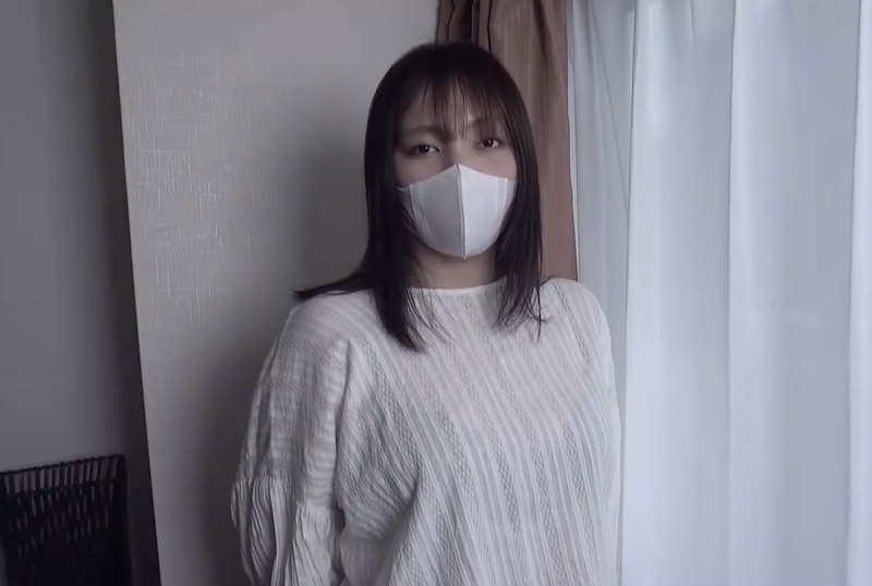 FC2-4696679 【個人撮影】介紹一位美麗的妻子，她熱愛烹飪，她的愛好是做便當！男人一看到她性感豐滿的身材，就徹底勃起了！ 素人